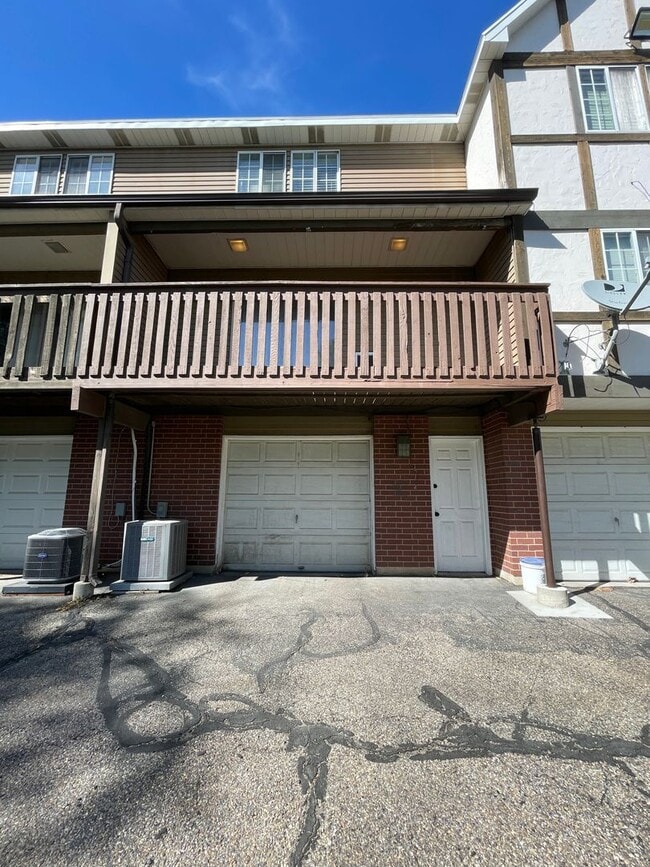 Building Photo - Beautiful 2 bed in Clearfield!