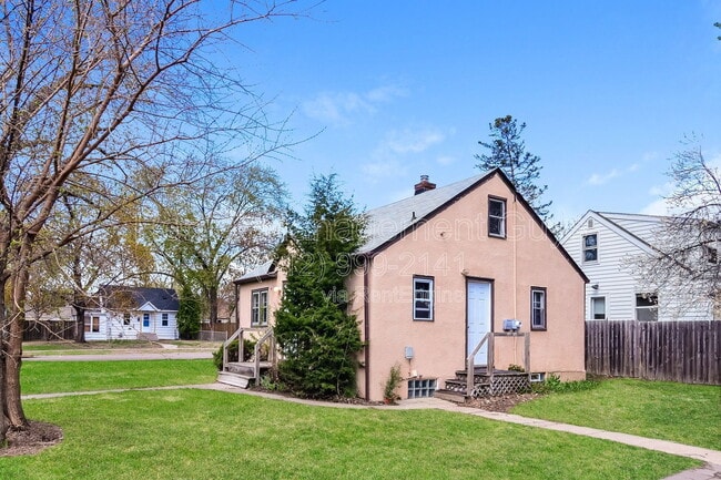 Building Photo - 4400 Xenia Ave N