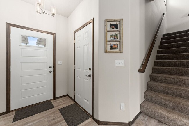 Building Photo - 4500 E Whisper Ridge Pl