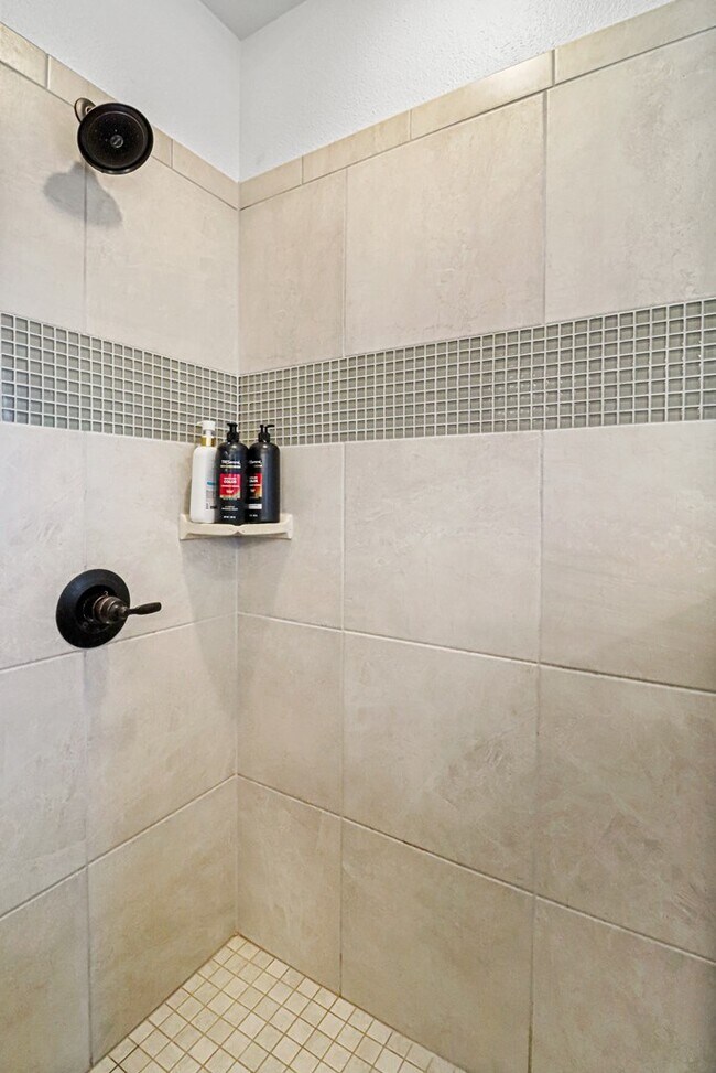 Building Photo - 1612 Palo Duro Dr