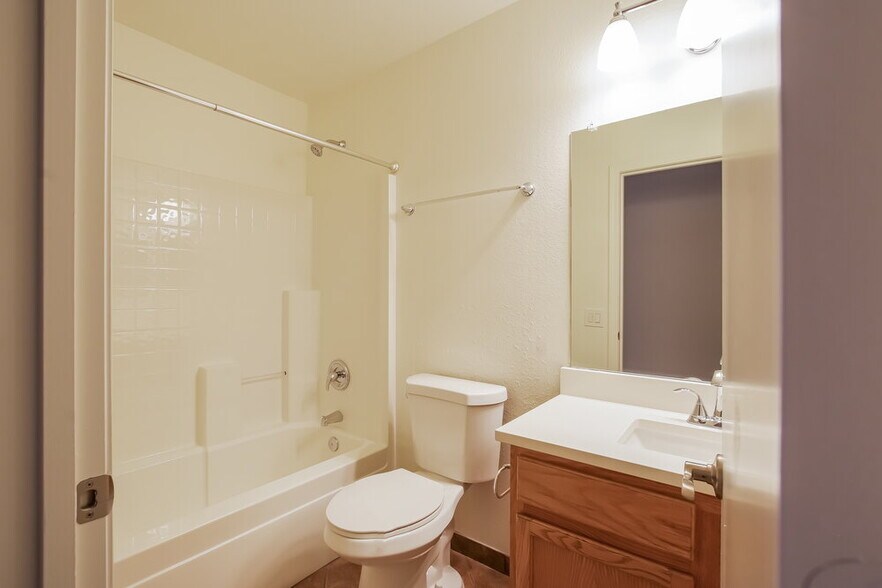 Building Photo - 22381 N 107th Dr