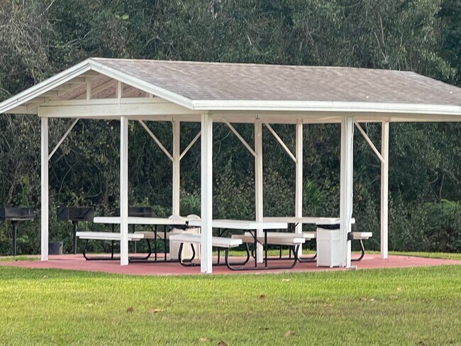 Building Photo - 2456 Sweetwater Club Cir