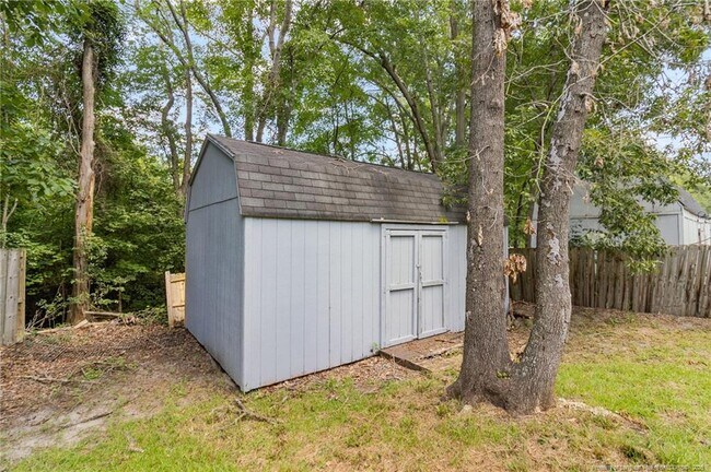 Building Photo - 904 Dandridge Dr