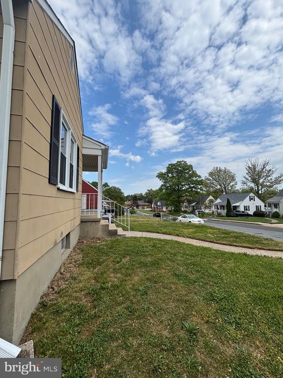 Building Photo - 120 Northwood Dr