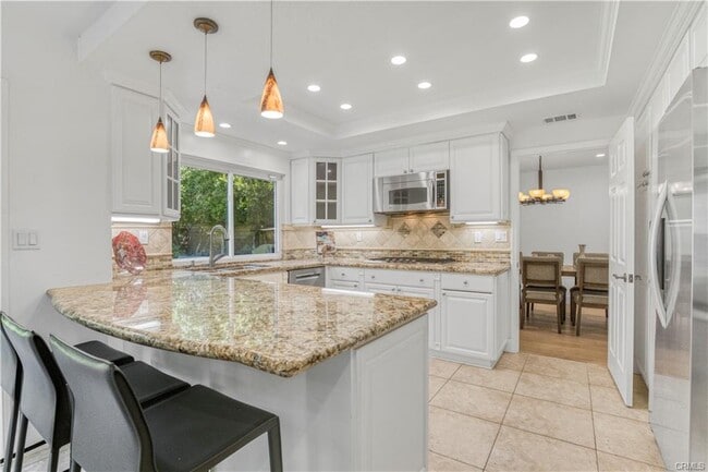 Building Photo - 7101 Shadow Ridge Ct