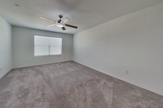 Building Photo - 3326 Azolla St
