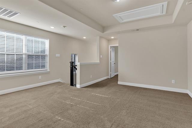 Building Photo - 910 Estelle Dr