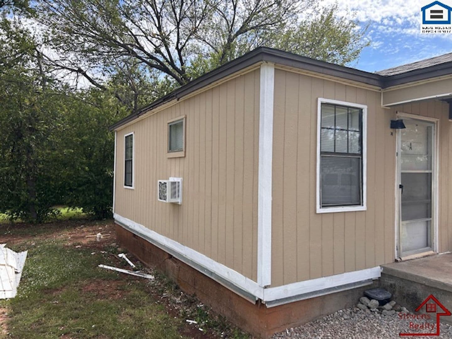 Building Photo - 410 SW 14th St