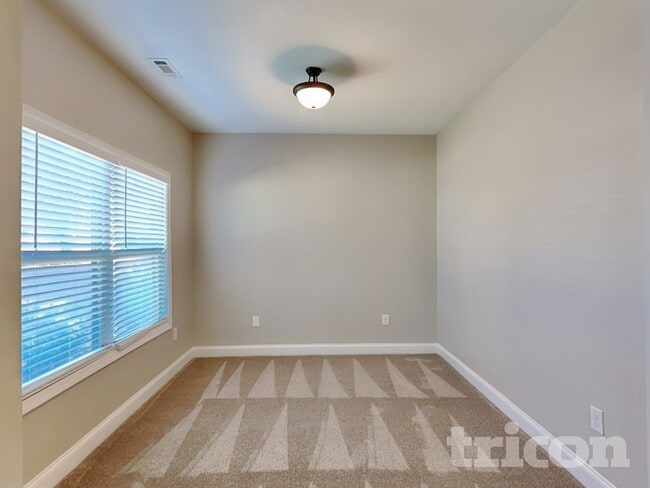 Building Photo - 111 Brookhaven Dr