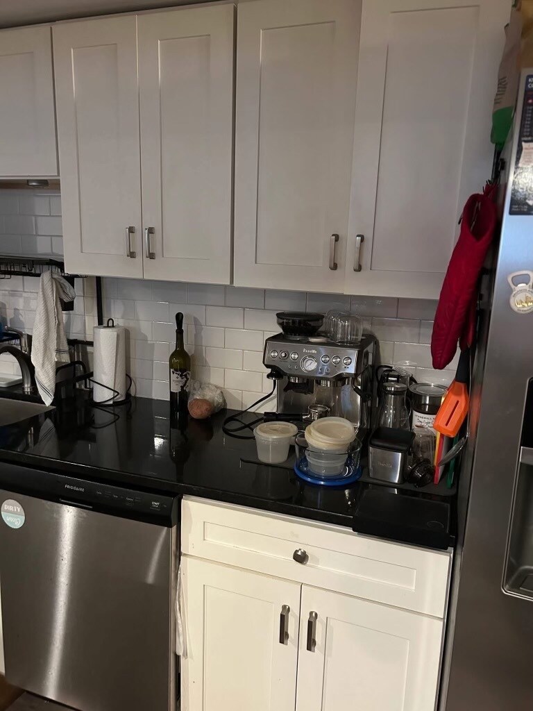 Building Photo - 7 Denby Rd