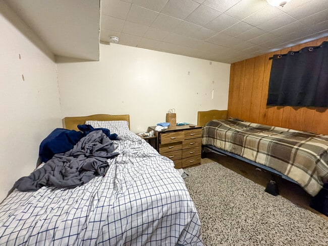 Building Photo - 845 E 820 N