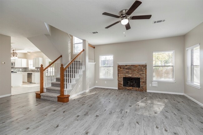 Building Photo - 13110 Mills River St