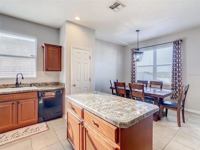 Building Photo - 210 Blackstone Creek Rd