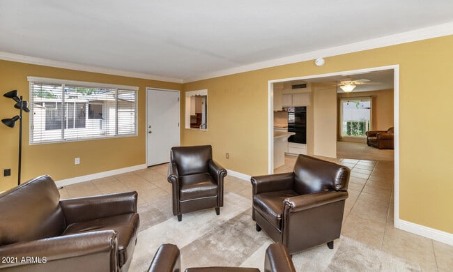 Building Photo - 10303 W Prairie Hills Cir