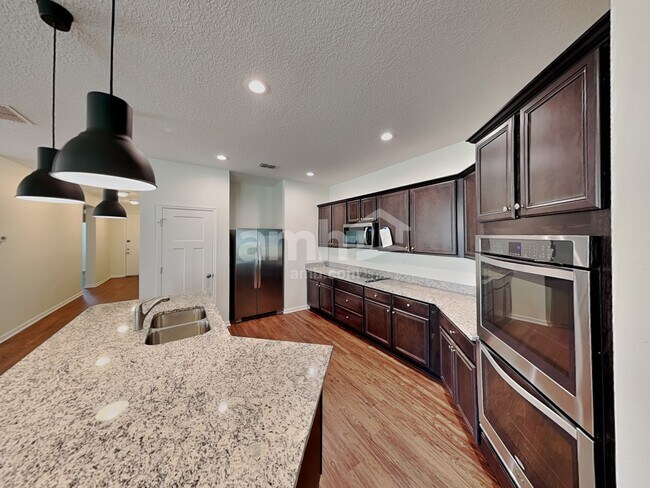 Building Photo - 5116 Piazza Loop