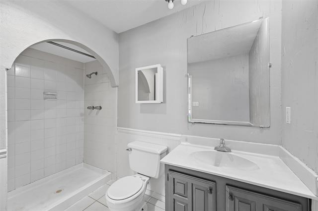 Building Photo - 5256 Sherman Dr