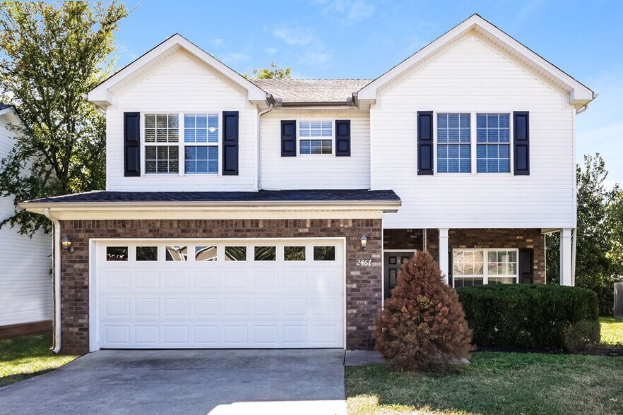 Primary Photo - 2467 Oak Hill Dr