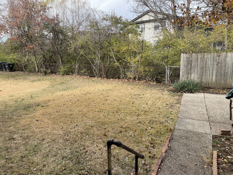 Backyard - 2209 Gerald Ct