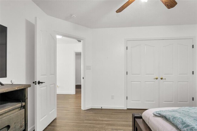 Building Photo - 717 Lantern Pl