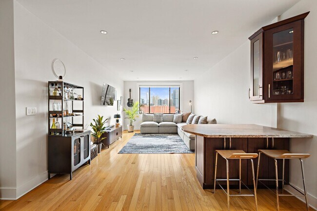 Building Photo - 108 Palisade Ave