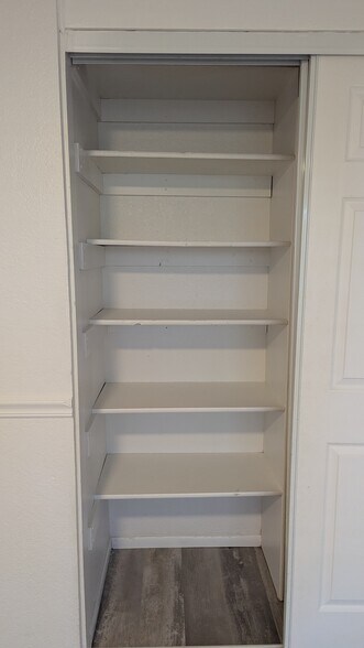 South bedroom closet - 14852 N 24th Dr