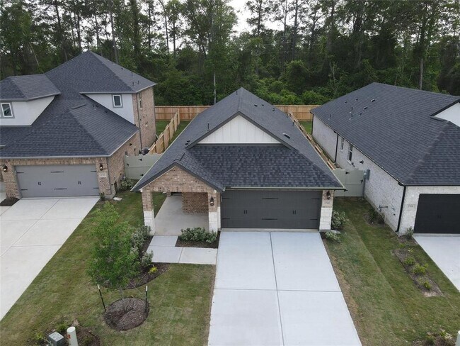 Building Photo - 17502 Rosette Grass Dr