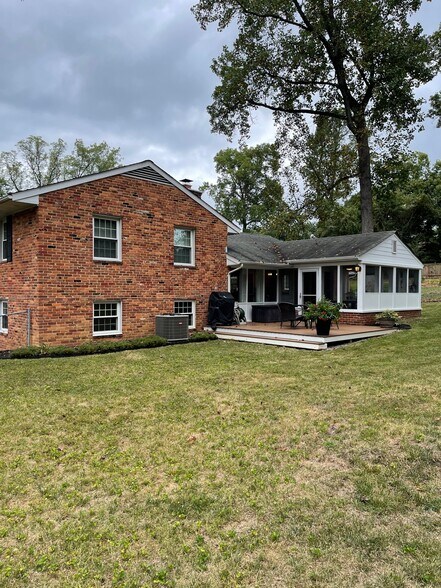 Building Photo - 7603 Cosgrove Pl