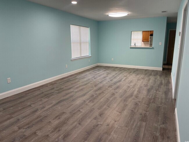 Building Photo - 6638 Greenslake Point
