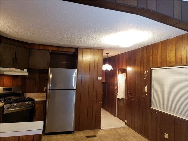 Building Photo - 12126 Lynda Dr