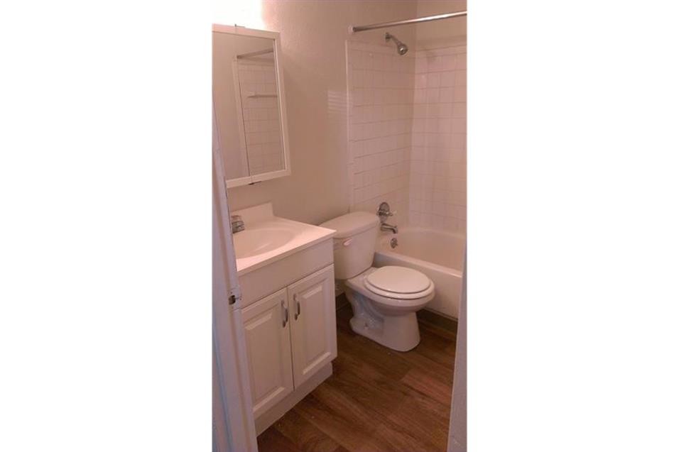 Building Photo - zzBethany Park Plaza