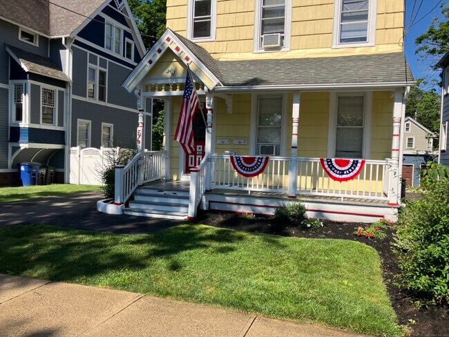 Building Photo - 56 Mansfield St