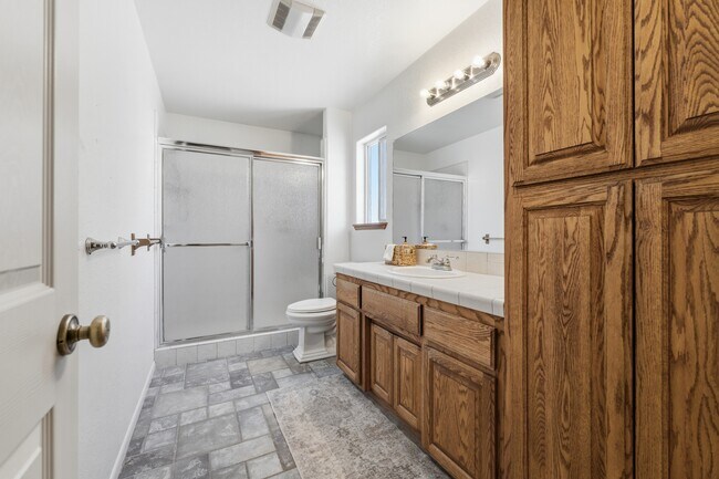 Building Photo - 23440 Mashie Ct