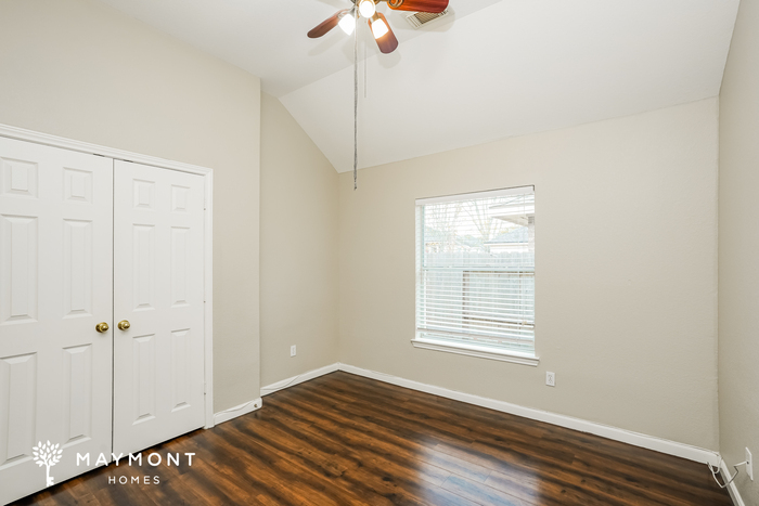 Building Photo - 207 Autumn Creek Ln