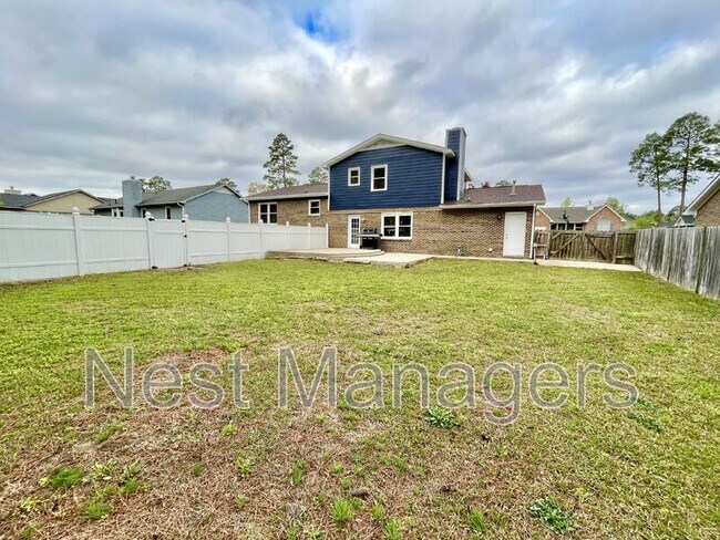 Building Photo - 623 Daharan Dr