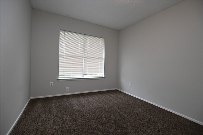 Building Photo - 6702 Garden Canyon Dr