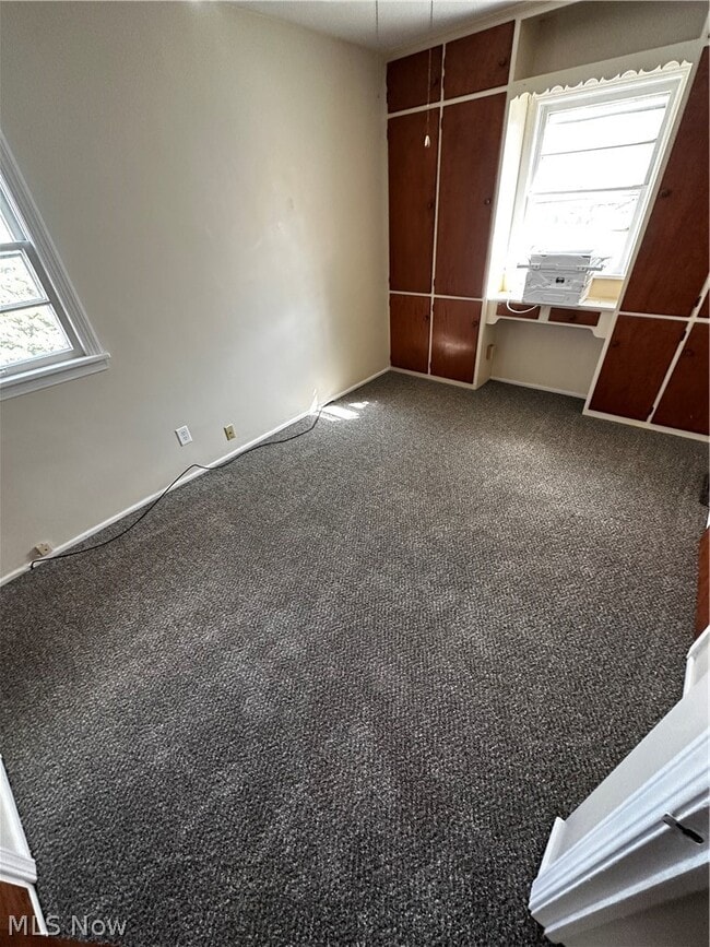 Building Photo - 1234 Sackett Ave