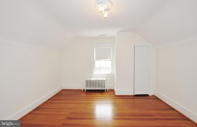 Building Photo - 3752 Kanawha St NW