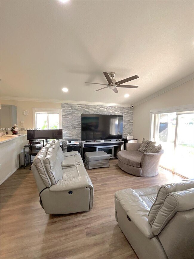 Building Photo - 13364 SW 44th St