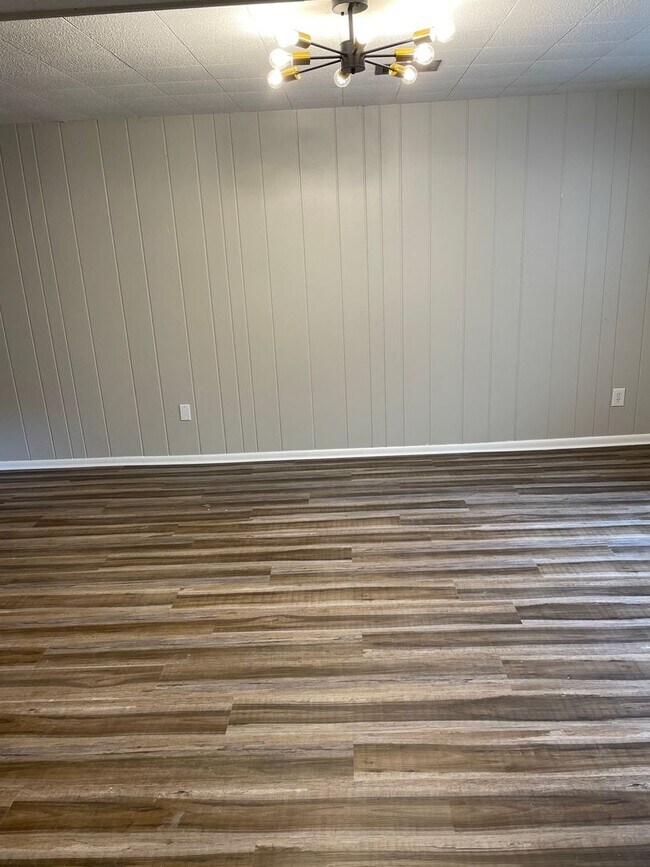 Building Photo - Newly remodeled Arvada home