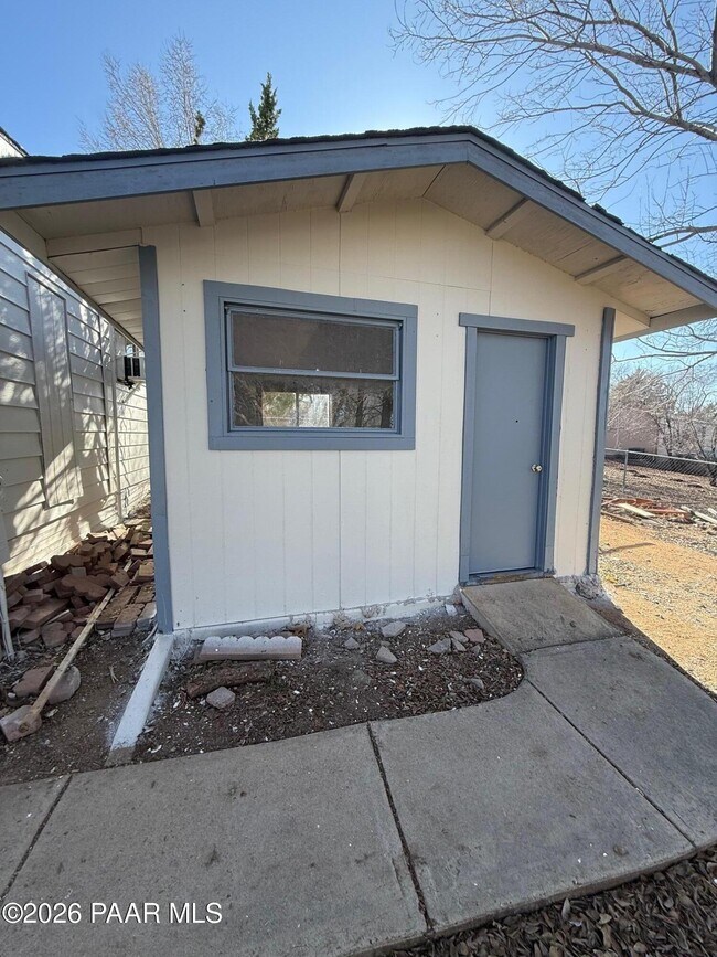 Building Photo - 3110 Cedar Ln
