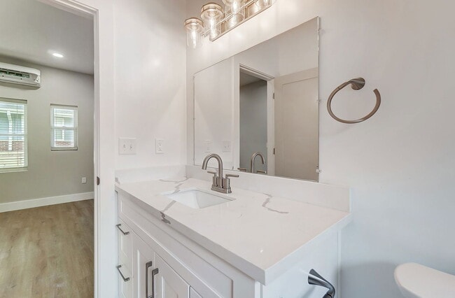 Building Photo - 3719 Kirkup Ave