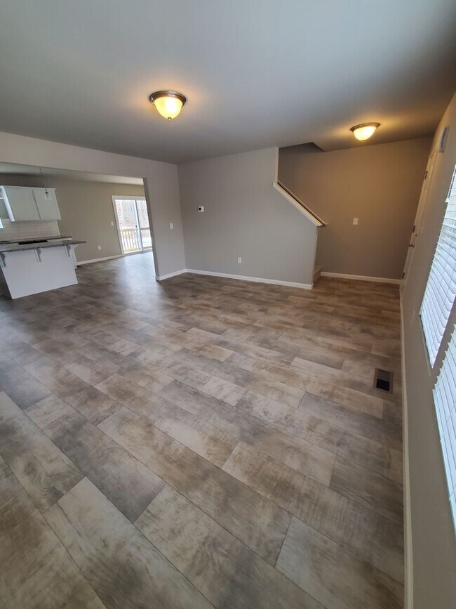 Building Photo - COMING SOON!! STUNNING 4 BEDROOM HOME FOR ...