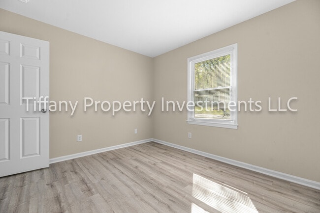 Building Photo - 3350 Misty Wood Dr