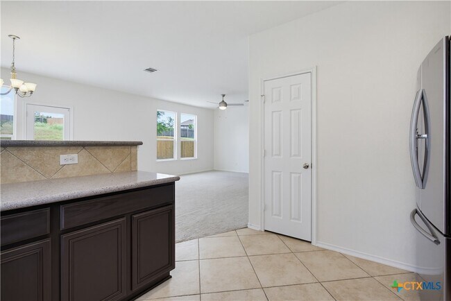 Building Photo - 161 Cushman Dr