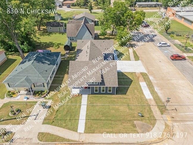 Building Photo - 830 N Chickasaw Ave