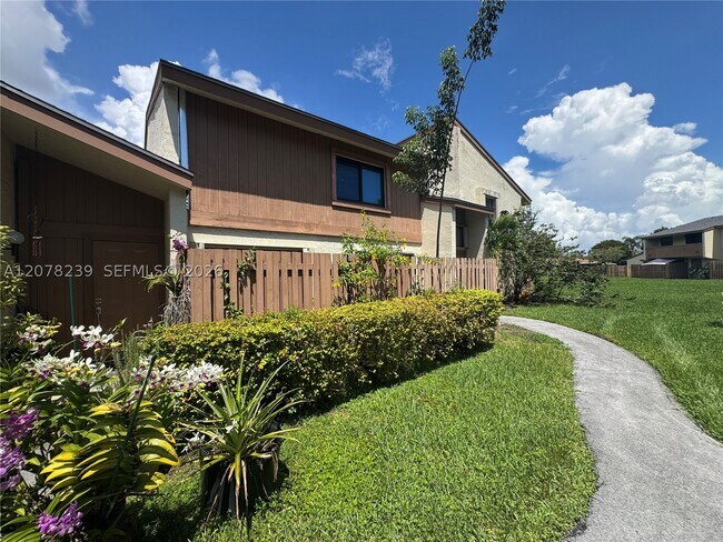 Building Photo - 11467 SW 109th Rd