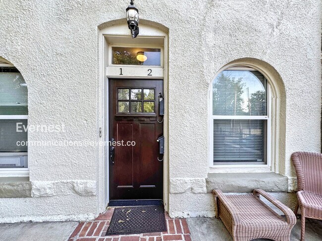 Building Photo - 3127 W 28th Ave