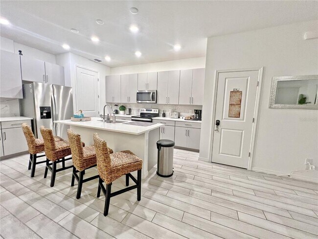 Building Photo - 844 Benoi Dr