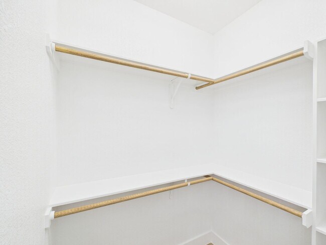 Building Photo - 110 Parlin Ln
