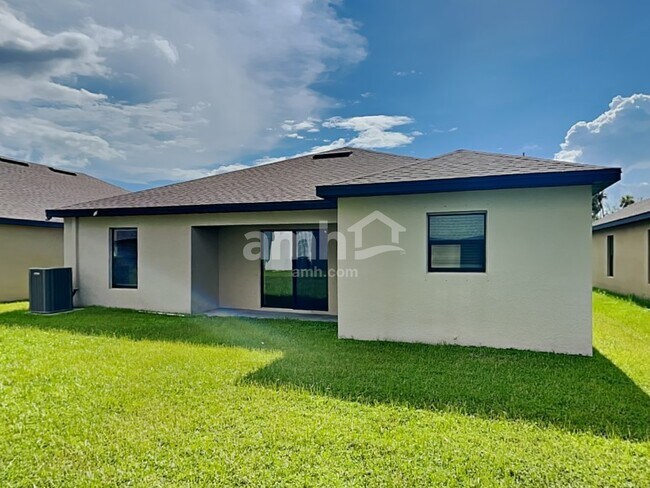 Building Photo - 1214 Brenton Leaf Dr